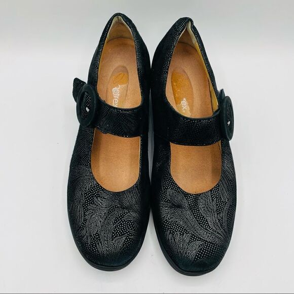 Hartjes Black Suede Leaf Embossed Mary Jane Heels - Picture 1 of 5